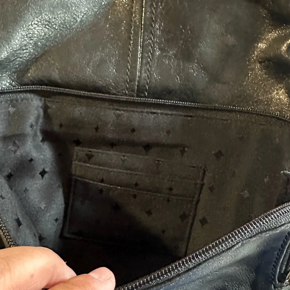 Fossil • Black Lamb Leather Stanton Crossbody Multi-Pocket Adjustable Versatile - Picture 8 of 16